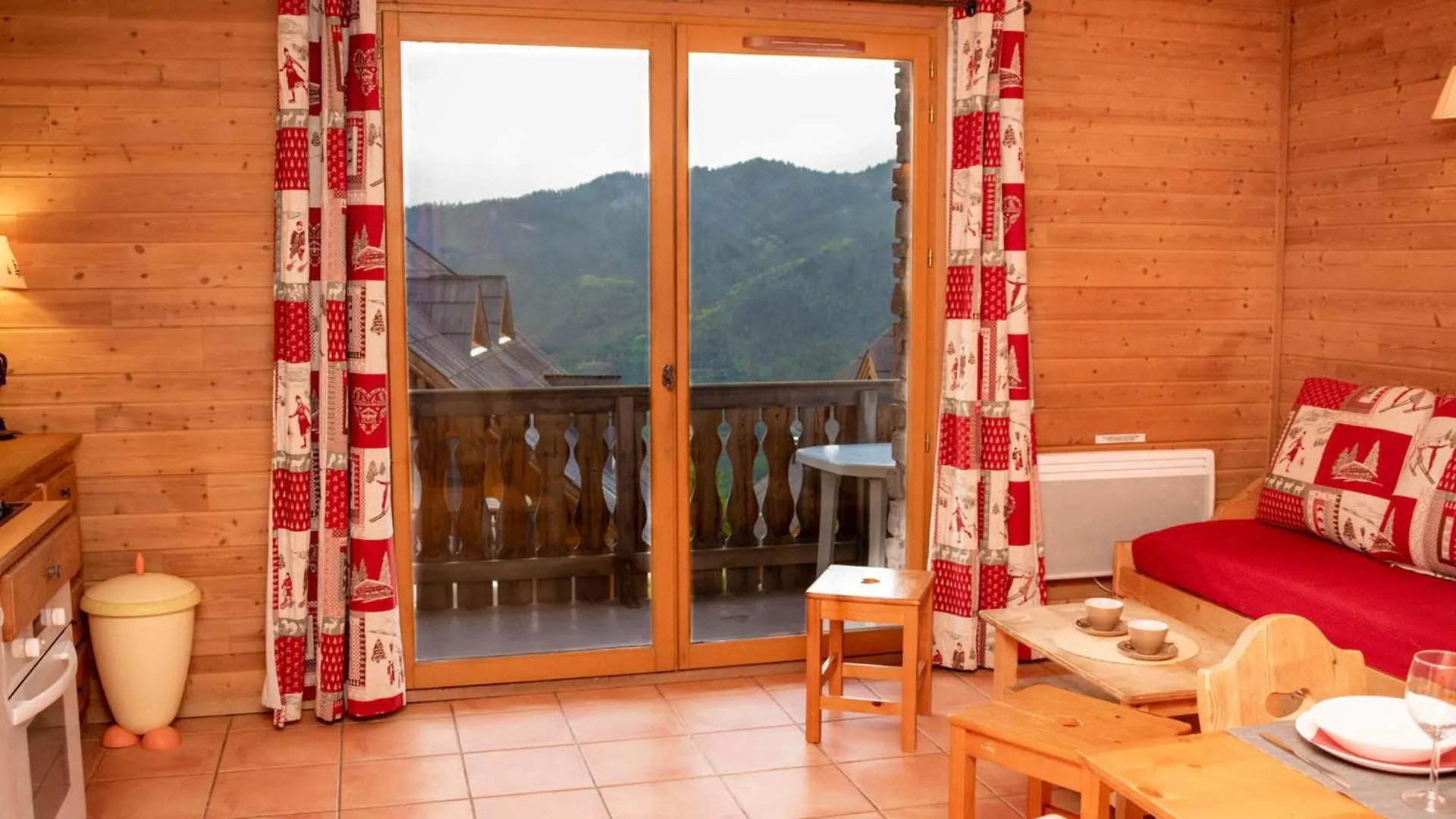 Appartement 3 Pieces Avec Balcon, Residence Les Chalets De Praroustan, Pra Loup 1500 - Fr-1-504-7 Uvernet-Fours 0*,